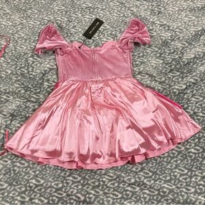 Dolls Kill Princess Peach Inspired Women’s Dress Costume Set [L]